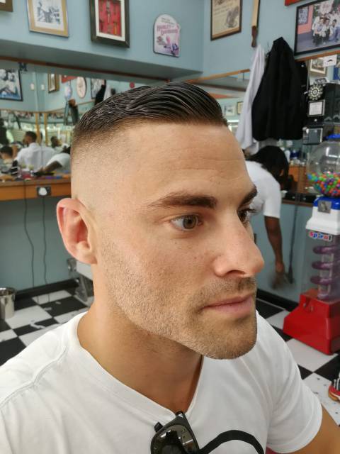 Sleek Barbershop Image