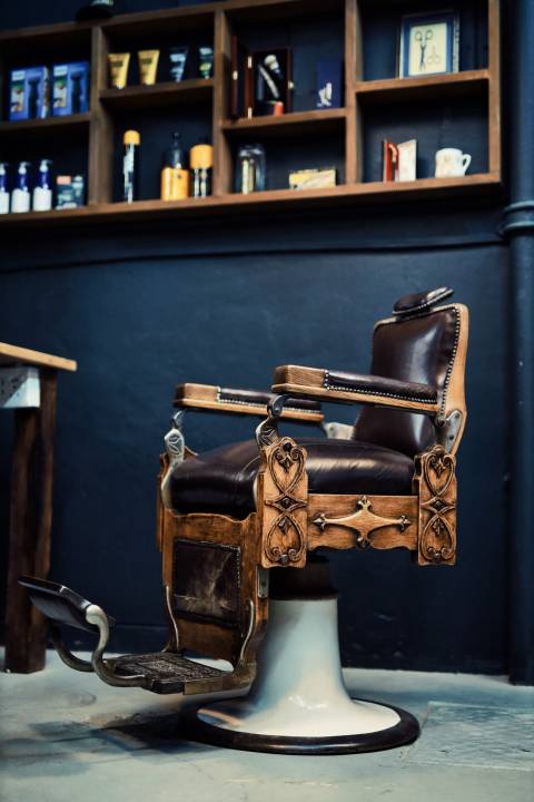 Sleek Barbershop Image